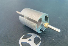 微电机转子的压铸设计与过程